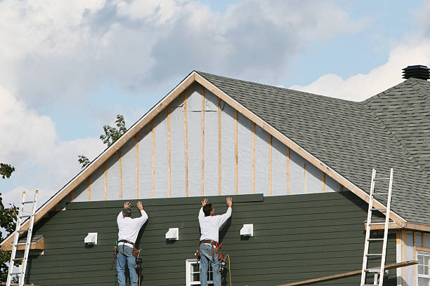 Professional Siding Installation technician working in Thomaston, NY